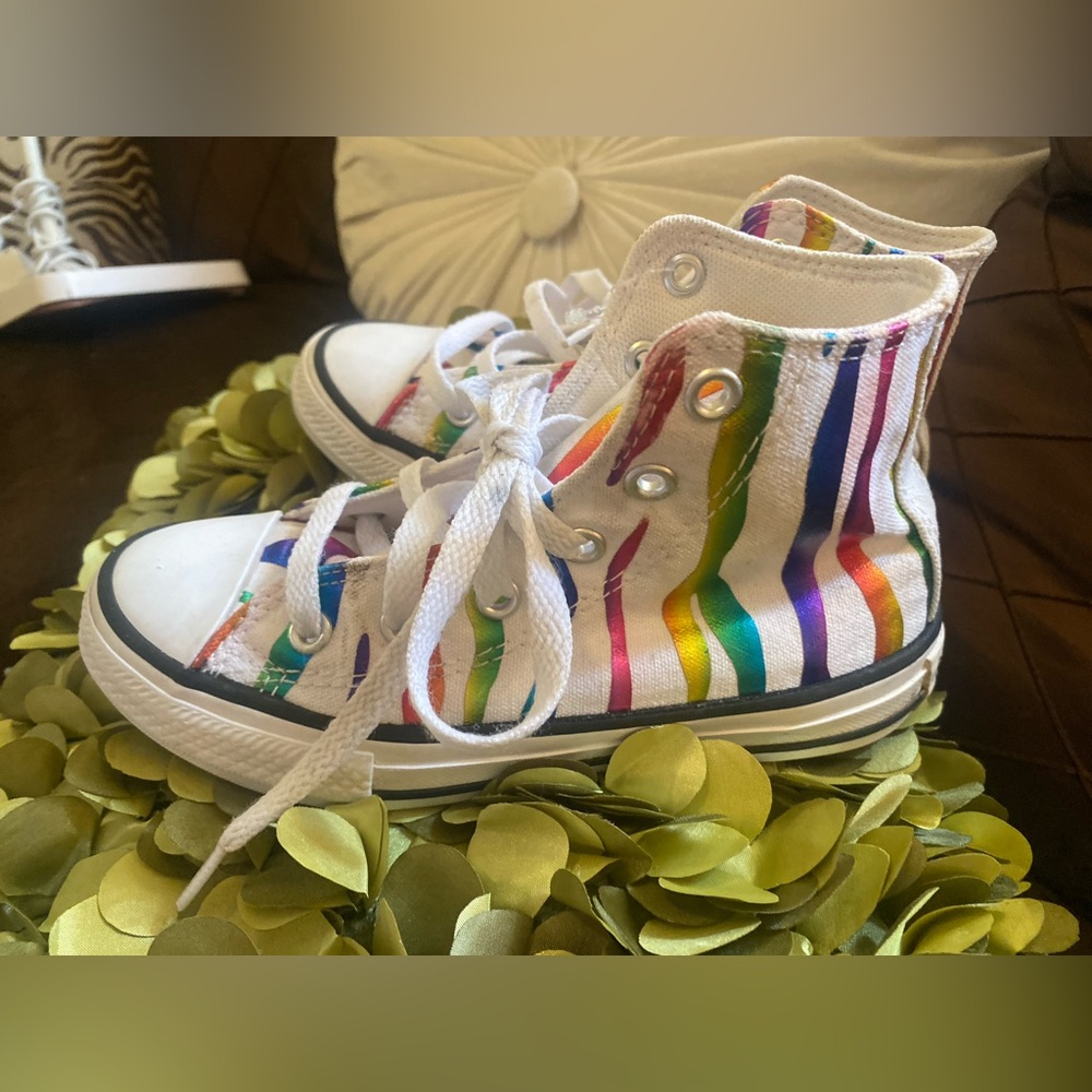 🌸 Converse White Rainbow Zebra Stripes High Tops Kids 12 - Super Cute!